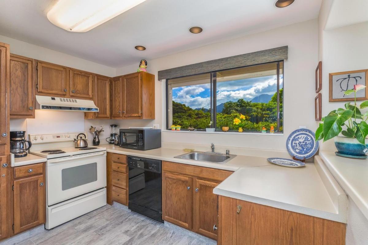 Hale Moi 112 A B Renovated Views Kitchen Washer Dryer AC condo Main image 2